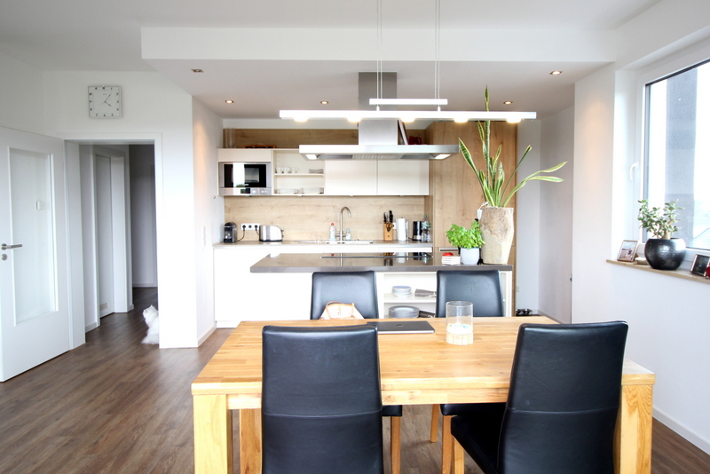 vermietet! Moderne, sonnige Wohnung mit Balkon und tollem Weitblick -Seelze Süd