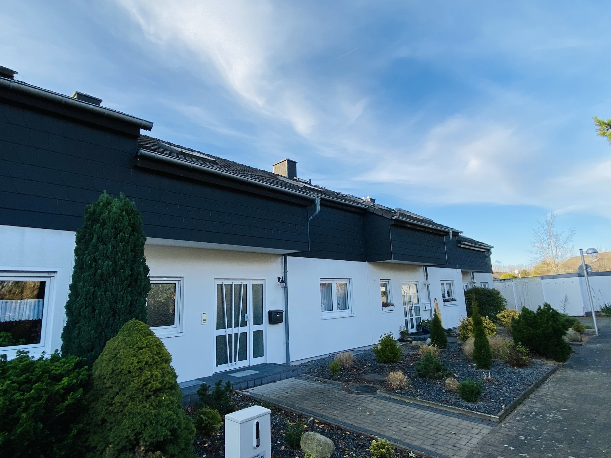 leider verkauft:  GOSLAR / OHLHOF Modernes Reihenhaus mit Garten, Balkon, 2 Bädern, Garage u.v.m.