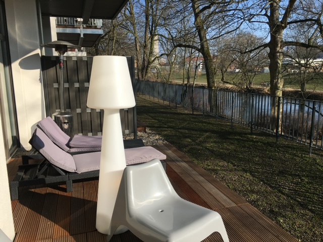 vermietet. Wohnen am Wasser mitten in Hannover Linden mit Terrasse zur Ihme und zweiter Terrasse zum Hof